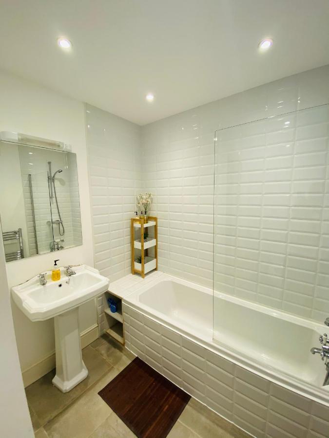 Elegant Spacious Apartment In Heart Of St Leonards 헤이스팅스 외부 사진